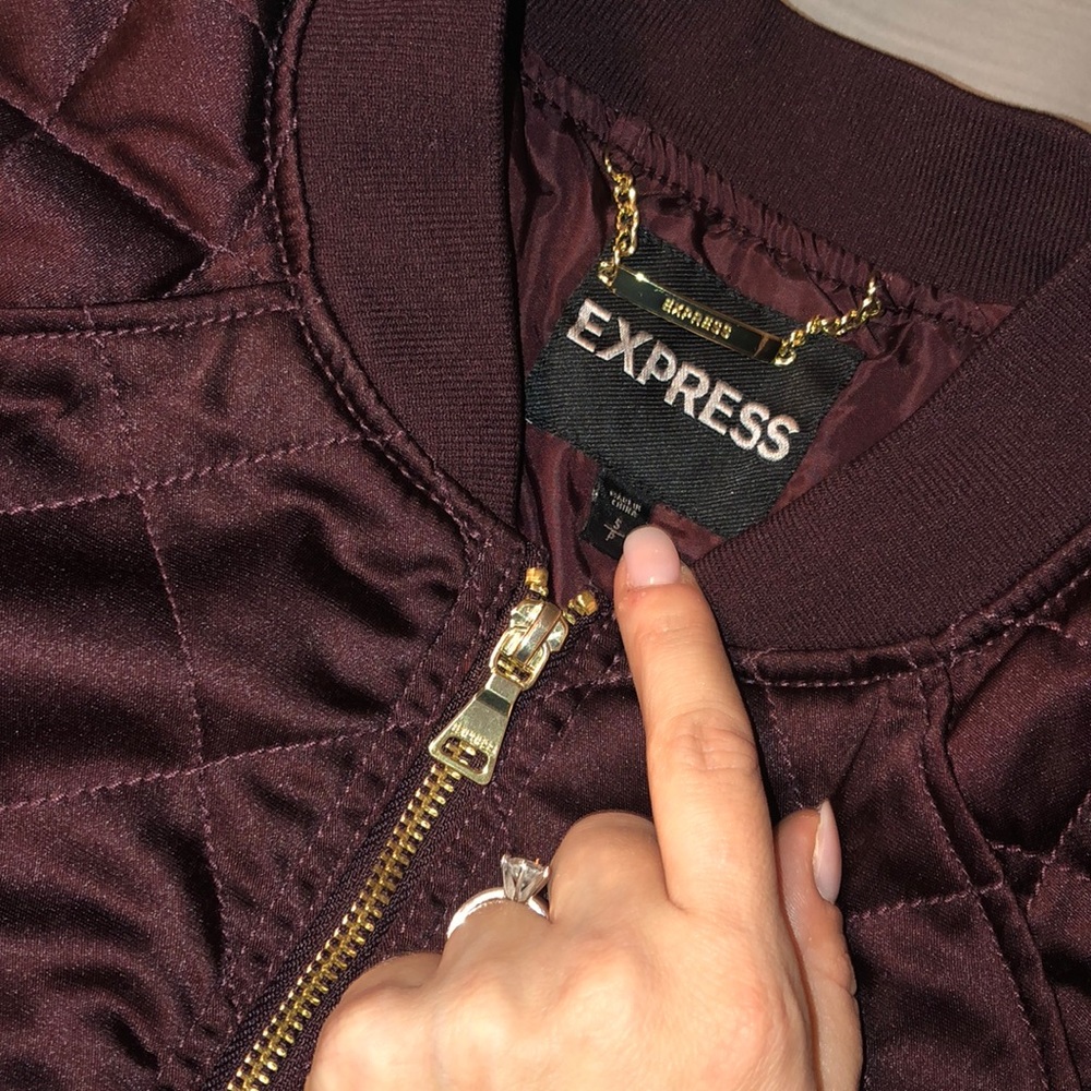 Express burgundy quilted bomber jacket - Picture 5 of 6